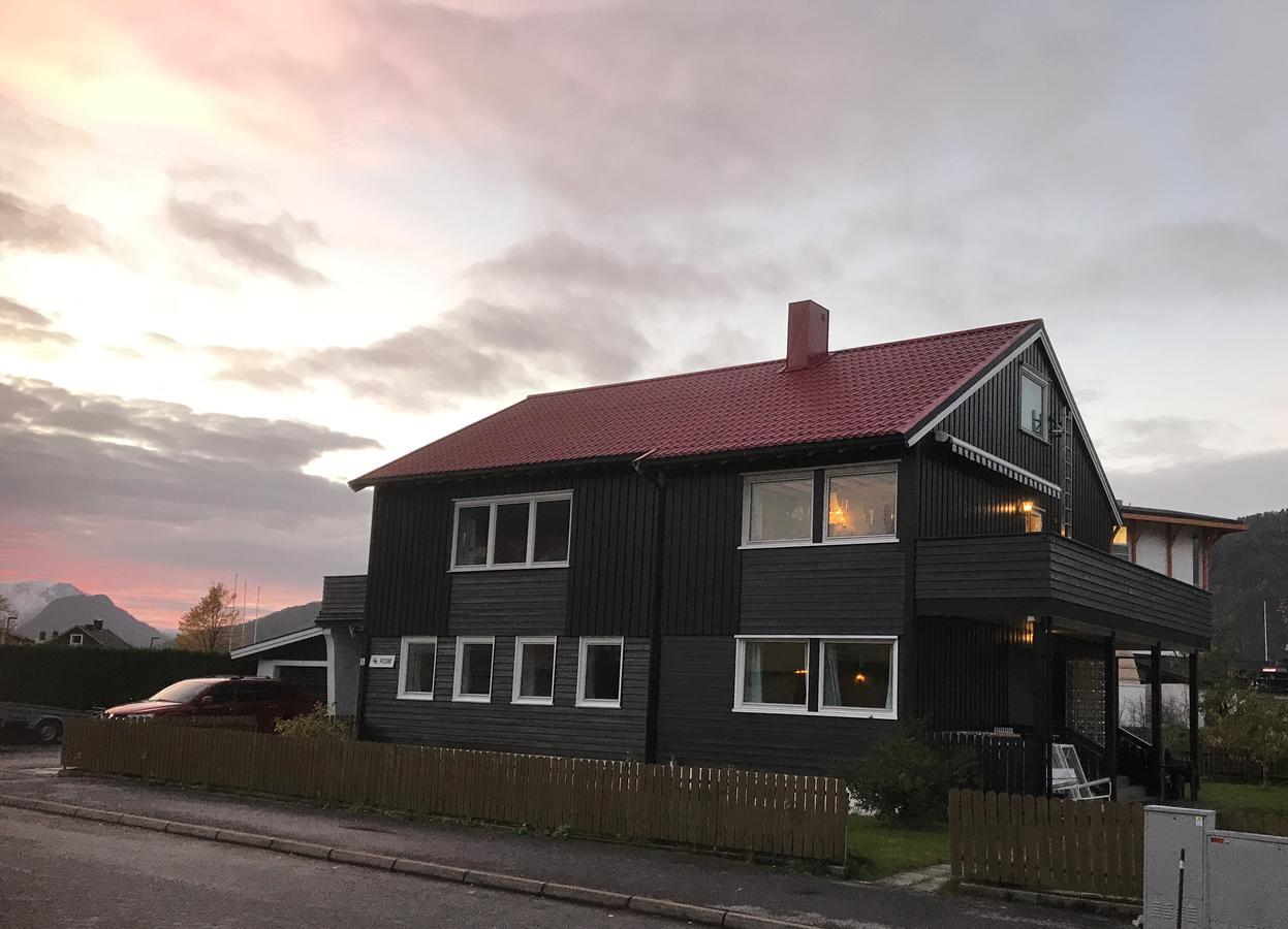 Villa Åndalsnes Kültér fotó