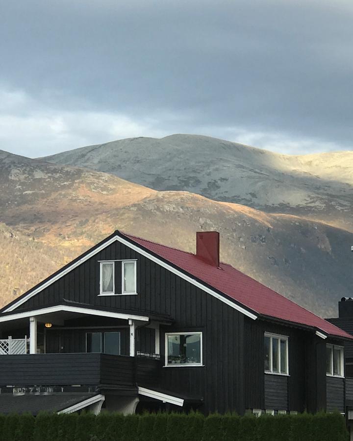 Villa Åndalsnes Kültér fotó